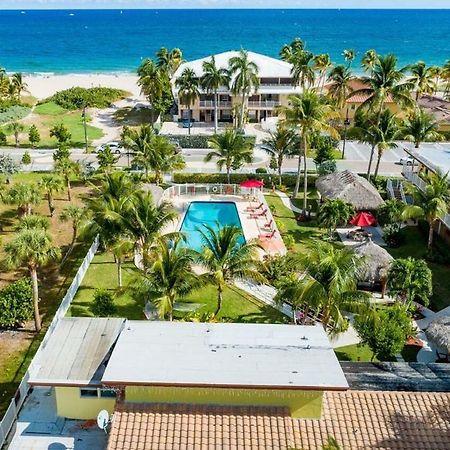 Oceans Beach Resort & Suites 폼파노 비치 외부 사진