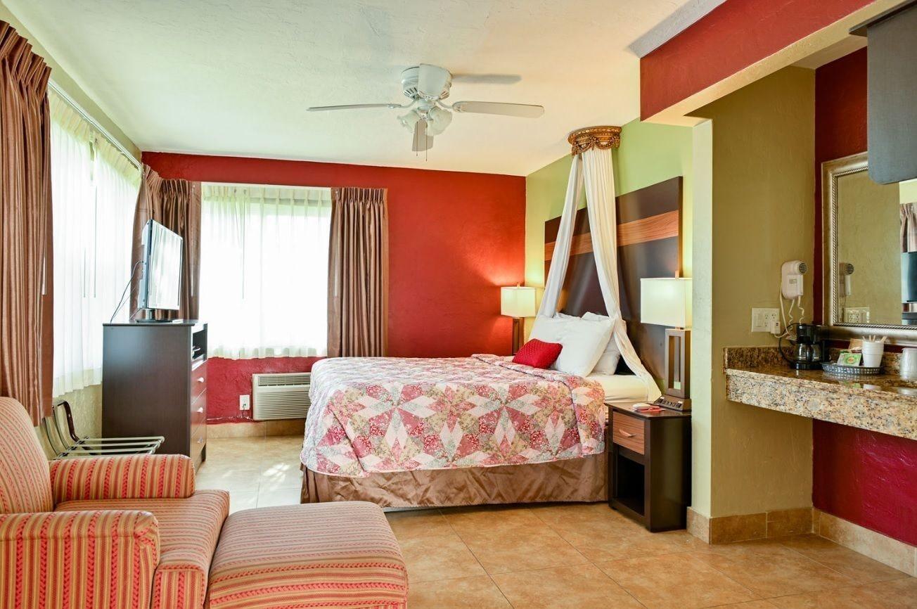 Oceans Beach Resort & Suites 폼파노 비치 외부 사진