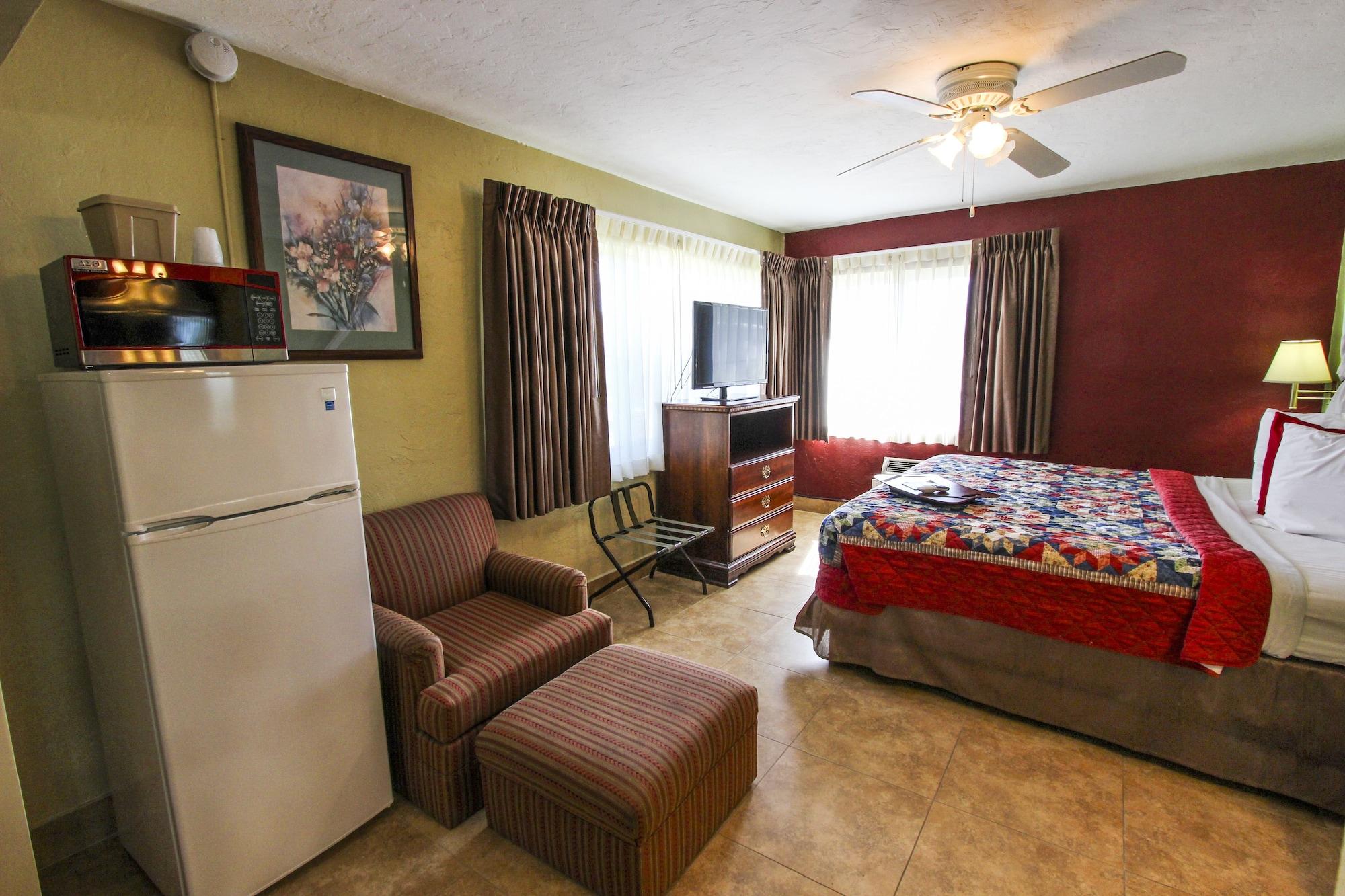 Oceans Beach Resort & Suites 폼파노 비치 외부 사진