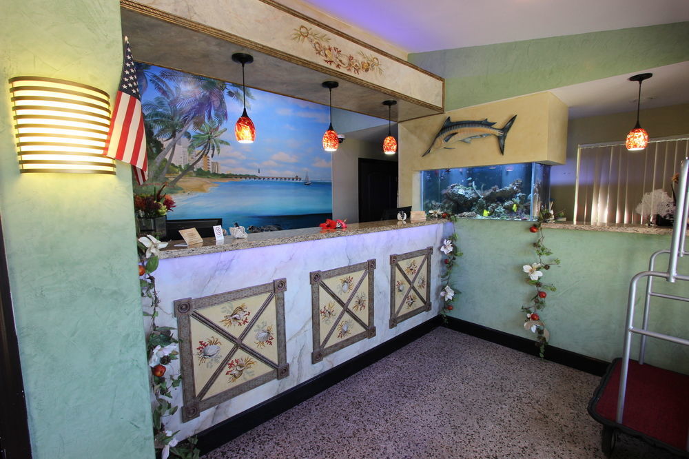 Oceans Beach Resort & Suites 폼파노 비치 외부 사진