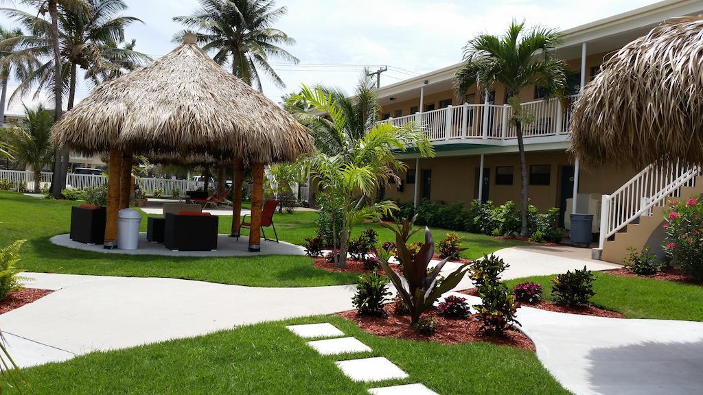 Oceans Beach Resort & Suites 폼파노 비치 외부 사진
